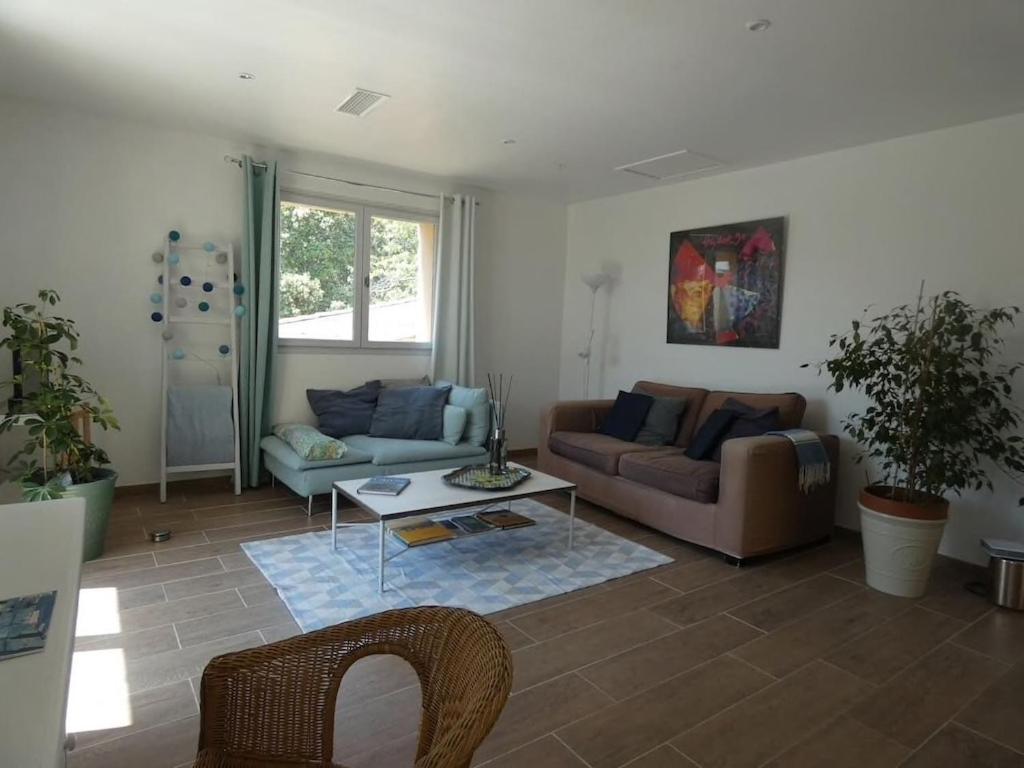 Villa Pierre Blanche Le Calme A 5Mn Du Centre Ville Νιμ Εξωτερικό φωτογραφία