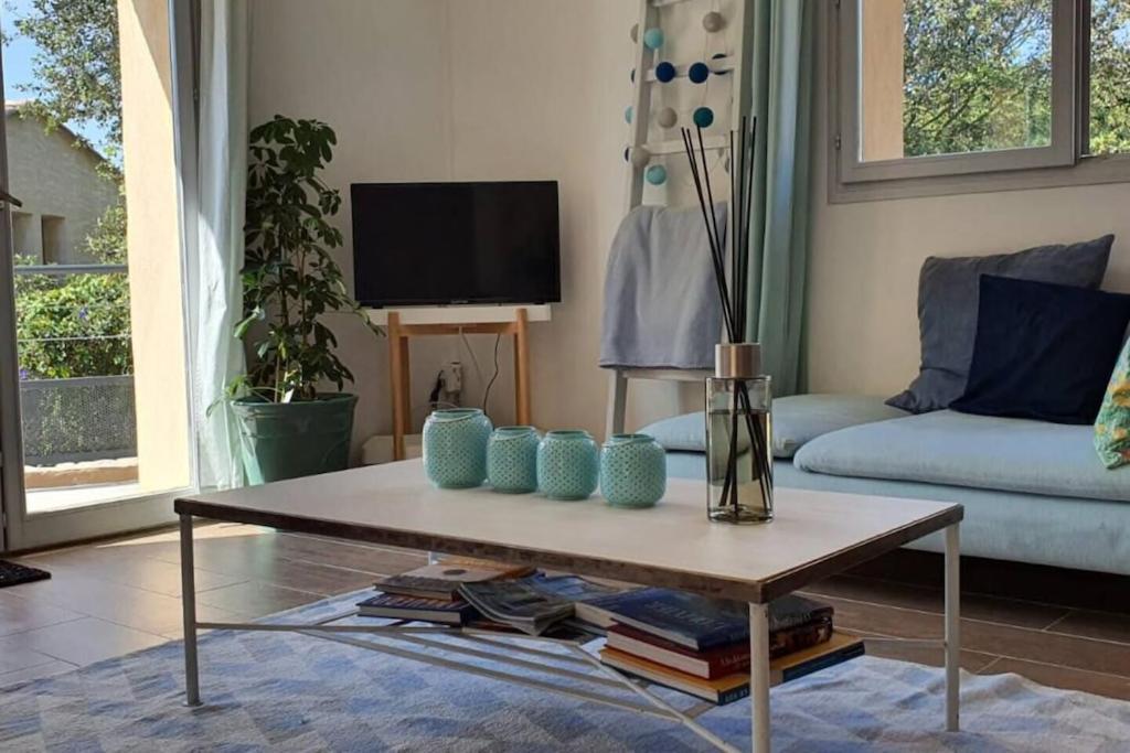 Villa Pierre Blanche Le Calme A 5Mn Du Centre Ville Νιμ Εξωτερικό φωτογραφία